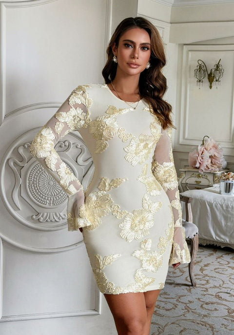 Robe courte mariage civil fleurie